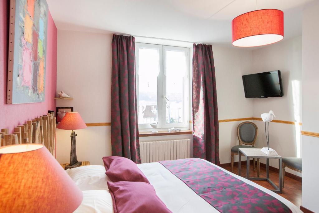 Hotel Logis Beauséjour Erquy Habitación foto