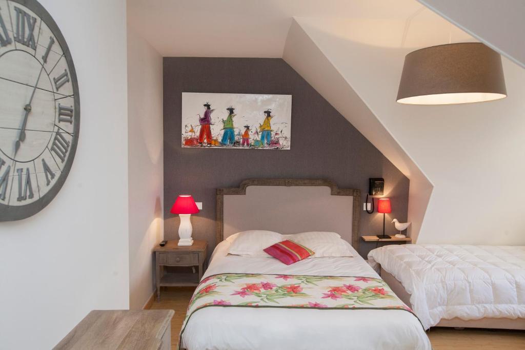 Hotel Logis Beauséjour Erquy Habitación foto
